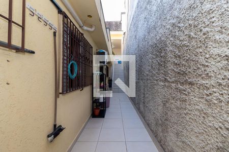 Casa à venda com 300m², 4 quartos e 3 vagas Casa à venda com 300m², 4 quartos e 3 vagasCorredor Lateral