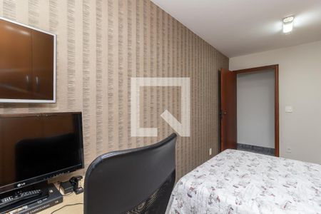 Casa à venda com 300m², 4 quartos e 3 vagas Casa à venda com 300m², 4 quartos e 3 vagasQuarto 2