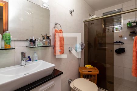 Casa à venda com 300m², 4 quartos e 3 vagas Casa à venda com 300m², 4 quartos e 3 vagasBanheiro da Suíte