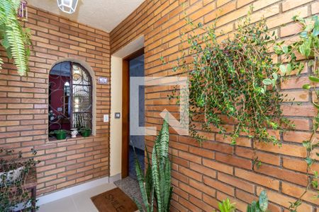 Casa à venda com 300m², 4 quartos e 3 vagas Casa à venda com 300m², 4 quartos e 3 vagasHall de Entrada