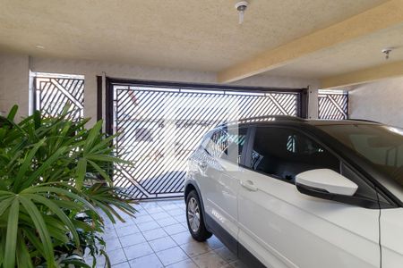 Casa à venda com 300m², 4 quartos e 3 vagas Casa à venda com 300m², 4 quartos e 3 vagasGaragem