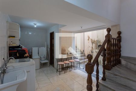 Área de Serviço de casa para alugar com 4 quartos, 217m² em Serra, Belo Horizonte