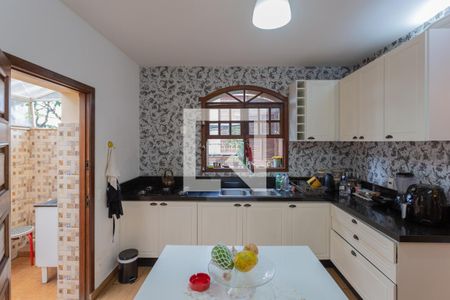 Cozinha de casa para alugar com 4 quartos, 217m² em Serra, Belo Horizonte