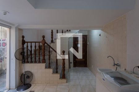 Área de Serviço de casa para alugar com 4 quartos, 217m² em Serra, Belo Horizonte