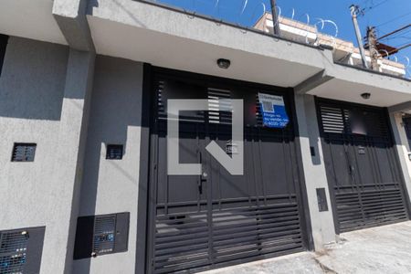 Casa para alugar com 140m², 3 quartos e 3 vagas Casa para alugar com 140m², 3 quartos e 3 vagasFachada