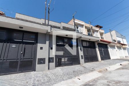 Casa para alugar com 140m², 3 quartos e 3 vagas Casa para alugar com 140m², 3 quartos e 3 vagasFachada