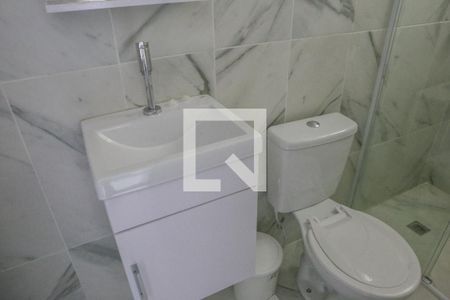 Banheiro de kitnet/studio para alugar com 1 quarto, 15m² em Barra Funda, São Paulo