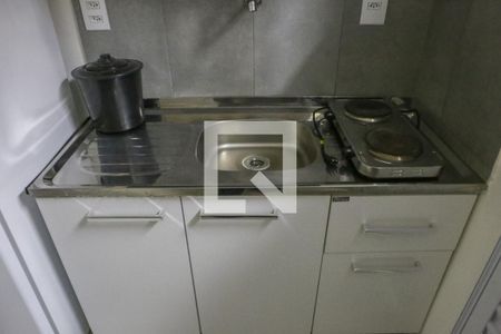 Quarto e Cozinha de kitnet/studio para alugar com 1 quarto, 15m² em Barra Funda, São Paulo