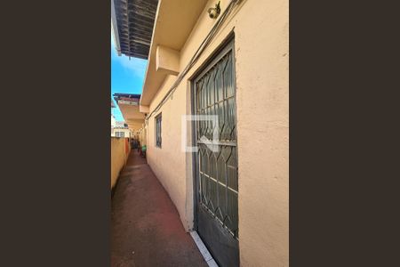 Casa de condomínio para alugar com 38m², 2 quartos e sem vagaEntrada