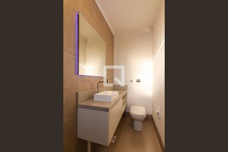 Banheiro de apartamento para alugar com 1 quarto, 32m² em Partenon, Porto Alegre