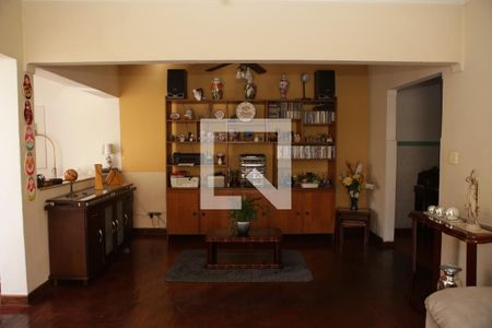 Casa à venda com 4 quartos, 290m² em Santa Paula, São Caetano do Sul