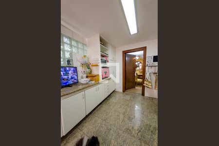 Casa à venda com 425m², 4 quartos e 4 vagas Casa à venda com 425m², 4 quartos e 4 vagasCozinha