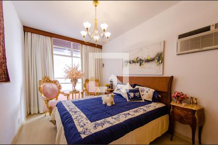 Casa à venda com 425m², 4 quartos e 4 vagas Casa à venda com 425m², 4 quartos e 4 vagasSuíte 1