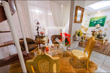 Sala de casa à venda com 4 quartos, 425m² em Santa Lúcia, Belo Horizonte