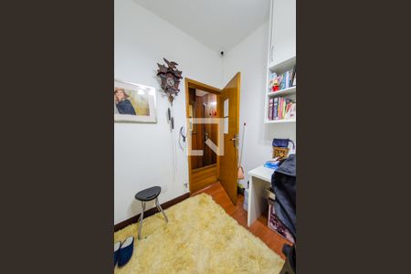 Casa à venda com 425m², 4 quartos e 4 vagas Casa à venda com 425m², 4 quartos e 4 vagasEscritório