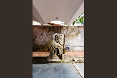 Casa à venda com 425m², 4 quartos e 4 vagas Casa à venda com 425m², 4 quartos e 4 vagasÁrea