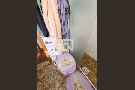 Casa à venda com 425m², 4 quartos e 4 vagas Casa à venda com 425m², 4 quartos e 4 vagasBanheiro