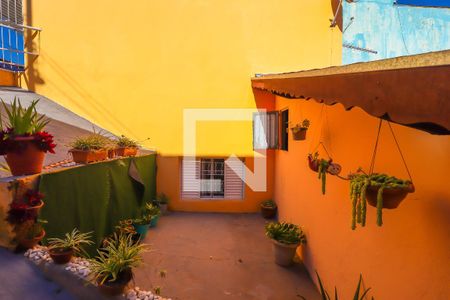 Casa à venda com 260m², 2 quartos e 2 vagasQuintal