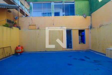 Casa à venda com 260m², 2 quartos e 2 vagasQuintal