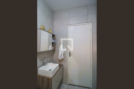 Casa à venda com 260m², 2 quartos e 2 vagasBanheiro