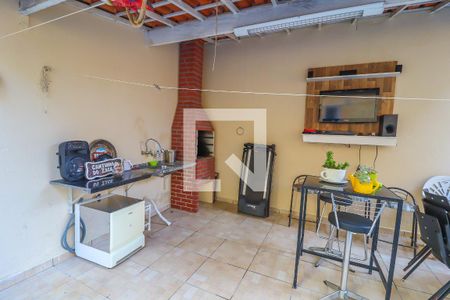 Casa à venda com 260m², 2 quartos e 2 vagasQuintal