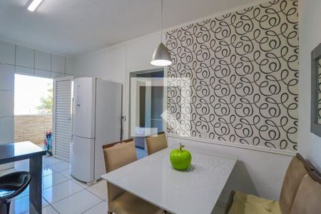 Casa à venda com 260m², 2 quartos e 2 vagasCozinha