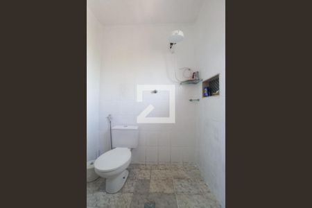 Casa à venda com 151m², 4 quartos e 1 vaga Casa à venda com 151m², 4 quartos e 1 vagaBanheiro da Suíte