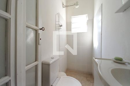 Casa à venda com 151m², 4 quartos e 1 vaga Casa à venda com 151m², 4 quartos e 1 vagaBanheiro 2