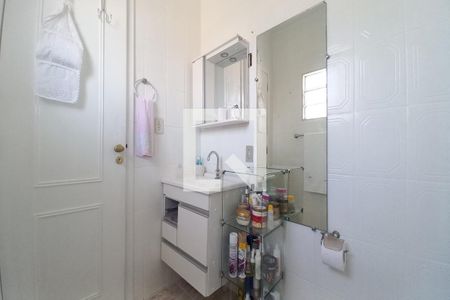 Casa à venda com 151m², 4 quartos e 1 vaga Casa à venda com 151m², 4 quartos e 1 vagaBanheiro da Suíte