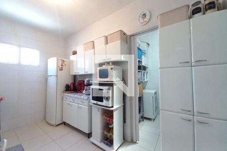 Casa à venda com 151m², 4 quartos e 1 vaga Casa à venda com 151m², 4 quartos e 1 vagaCozinha