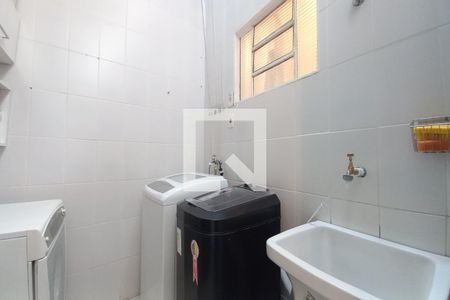 Casa à venda com 151m², 4 quartos e 1 vaga Casa à venda com 151m², 4 quartos e 1 vagaÁrea de Serviço