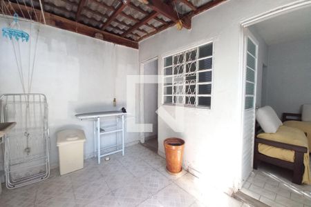 Casa à venda com 151m², 4 quartos e 1 vaga Casa à venda com 151m², 4 quartos e 1 vagaÁrea de Serviço