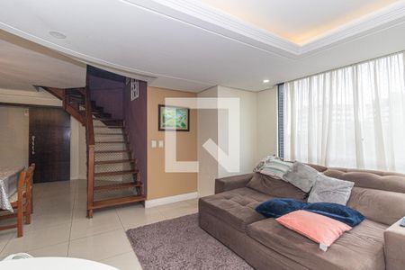 Sala de apartamento para alugar com 3 quartos, 200m² em Lageado, Porto Alegre