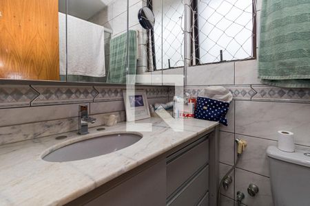 Banheiro da Suíte de apartamento à venda com 3 quartos, 200m² em Lageado, Porto Alegre