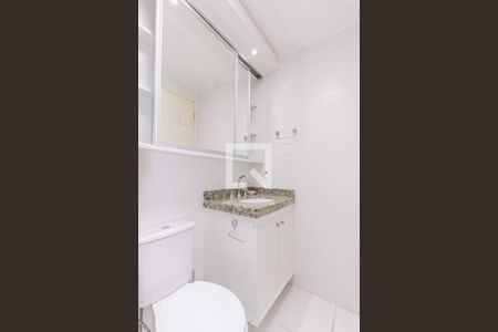 Apartamento à venda com 74m², 3 quartos e 2 vagasBanheiro da Suíte