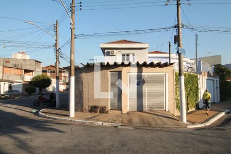 Casa à venda com 196m², 3 quartos e 4 vagasFachada