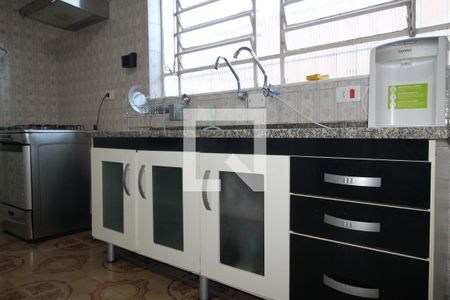 Casa à venda com 196m², 3 quartos e 4 vagasCozinha - Armários