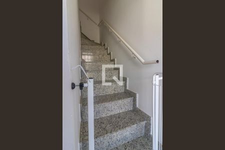 Escada de casa de condomínio à venda com 3 quartos, 85m² em Vargem Pequena, Rio de Janeiro