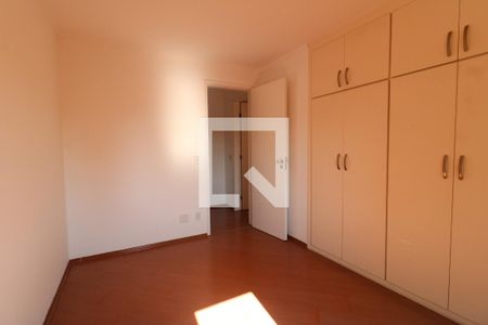 Quarto 1 de apartamento para alugar com 2 quartos, 72m² em Vila Guarani (z Sul), São Paulo