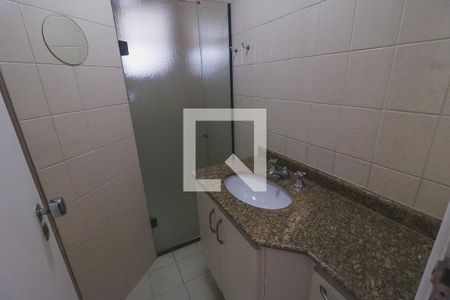 Apartamento para alugar com 72m², 2 quartos e 1 vagaBanheiro Corredor