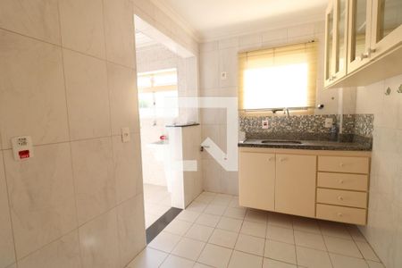 Apartamento para alugar com 72m², 2 quartos e 1 vagaCozinha