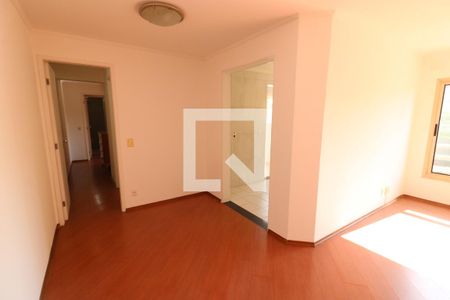 Corredor de apartamento para alugar com 2 quartos, 72m² em Vila Guarani (z Sul), São Paulo