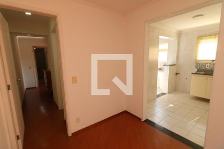 Corredor de apartamento para alugar com 2 quartos, 72m² em Vila Guarani (z Sul), São Paulo