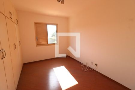 Quarto 1 de apartamento para alugar com 2 quartos, 72m² em Vila Guarani (z Sul), São Paulo