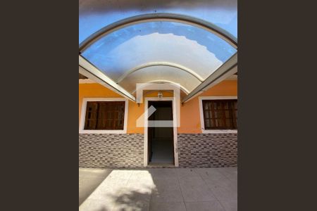 Casa à venda com 130m², 3 quartos e 3 vagasCorredor