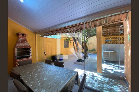 Casa à venda com 130m², 3 quartos e 3 vagasChurrasqueira