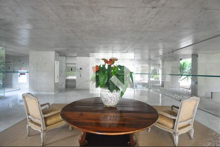 Apartamento à venda com 500m², 4 quartos e 3 vagasHall social