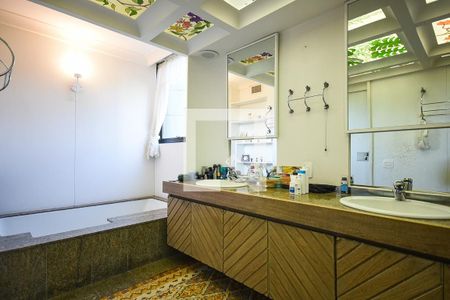 Apartamento à venda com 500m², 4 quartos e 3 vagasBanheiro suíte 4