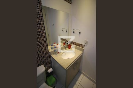 Apartamento à venda com 82m², 3 quartos e 2 vagasBanheiro da Suíte