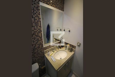 Apartamento à venda com 82m², 3 quartos e 2 vagasBanheiro 